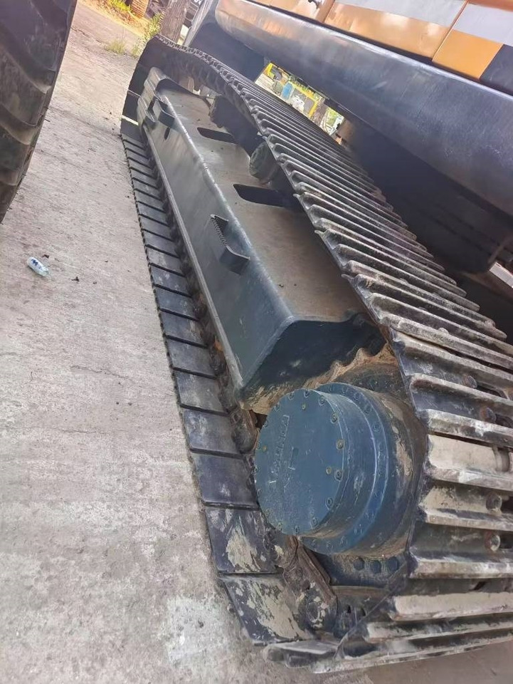 Hyundai 305 LC-9S - Crawler excavator: picture 3 Hyundai 305 LC-9S - Crawler excavator: picture 3