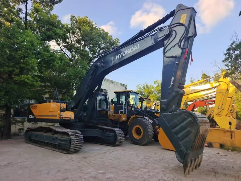Hyundai 305 LC-9S - Crawler excavator: picture 5 Hyundai 305 LC-9S - Crawler excavator: picture 5