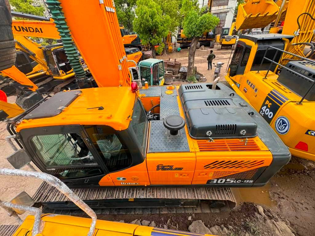 Hyundai 305LC-9S - Crawler excavator: picture 5 Hyundai 305LC-9S - Crawler excavator: picture 5