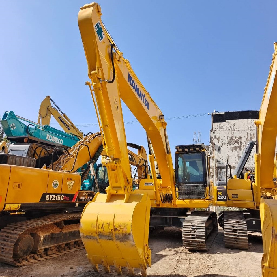 Komatsu PC 200 - Crawler excavator: picture 2 Komatsu PC 200 - Crawler excavator: picture 2