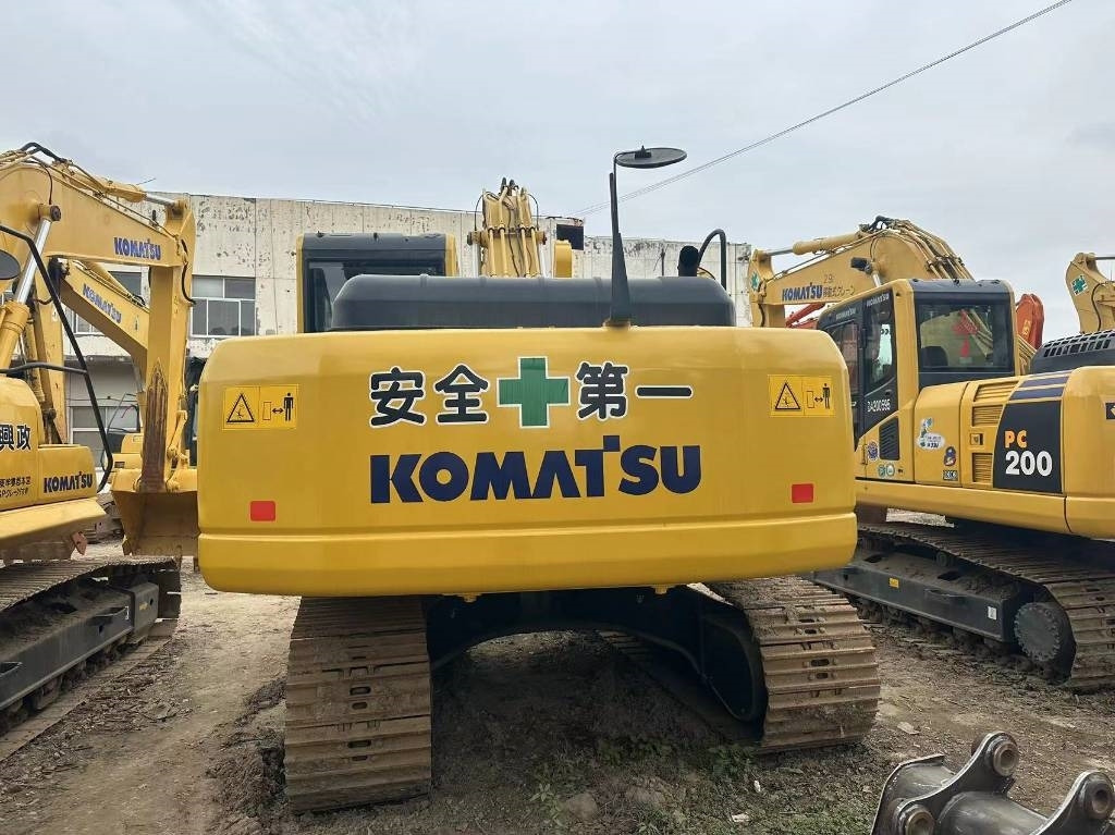 Komatsu PC 210 LC - Crawler excavator: picture 3 Komatsu PC 210 LC - Crawler excavator: picture 3