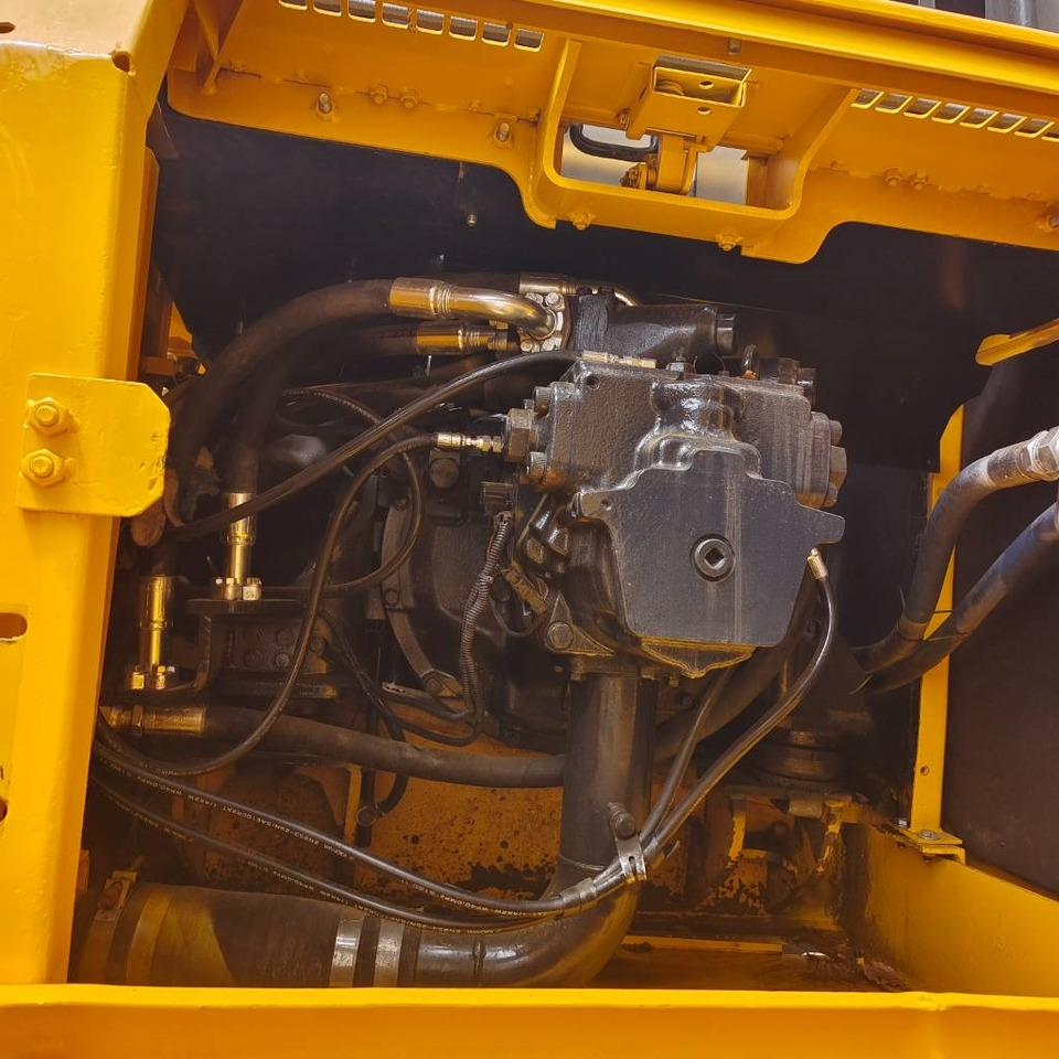 Leasing of Komatsu PC 350 Komatsu PC 350: picture 7 Leasing of Komatsu PC 350 Komatsu PC 350: picture 7