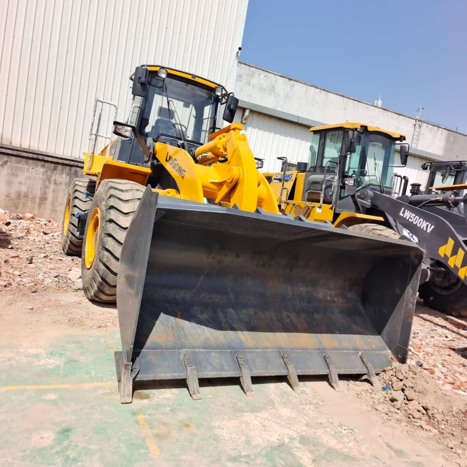 LiuGong 856 - Wheel loader: picture 1 LiuGong 856 - Wheel loader: picture 1