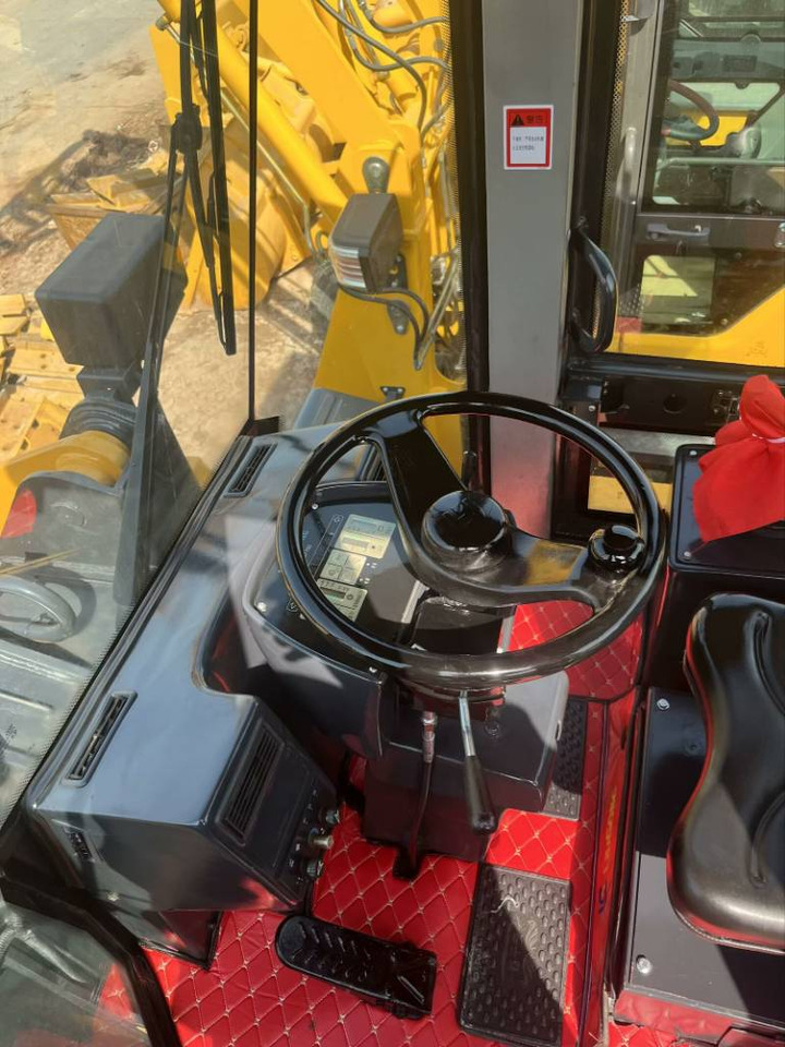 LiuGong CLG 835 - Wheel loader: picture 2 LiuGong CLG 835 - Wheel loader: picture 2