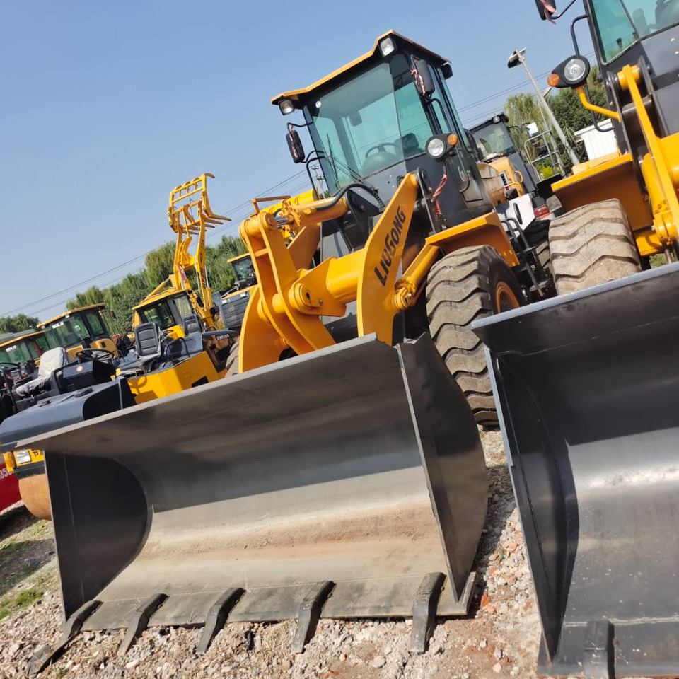 LiuGong CLG 836 - Wheel loader: picture 2 LiuGong CLG 836 - Wheel loader: picture 2