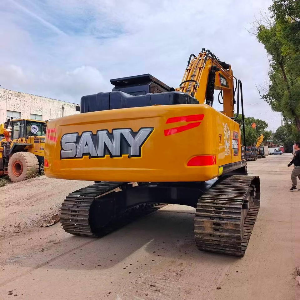 Sany 215C - Crawler excavator: picture 3 Sany 215C - Crawler excavator: picture 3