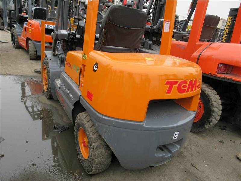 TCM FD 30 - Diesel forklift: picture 3 TCM FD 30 - Diesel forklift: picture 3