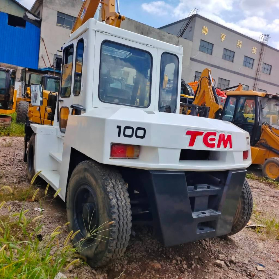 TCM FD100 - Diesel forklift: picture 3 TCM FD100 - Diesel forklift: picture 3