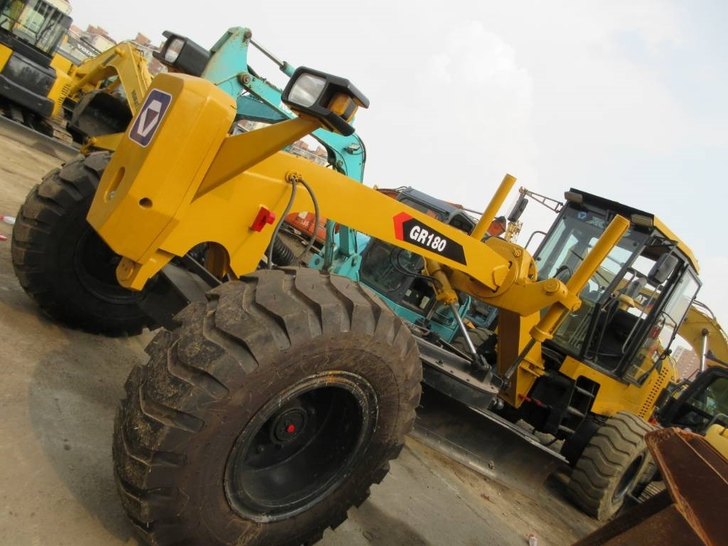 XCMG GR 180 - Grader: picture 3 XCMG GR 180 - Grader: picture 3