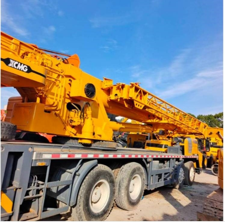XCMG QY 50 - All terrain crane: picture 4 XCMG QY 50 - All terrain crane: picture 4