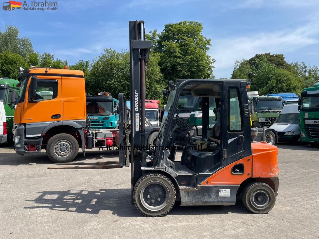Diesel forklift Doosan D30S-7 3000 kg Tragkraft Guter Zustand: picture 8