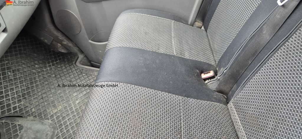 Mercedes-Benz DB 313 Sprinter Werstatt, Service, einsatzbereit ATM mit ca. 160 tkm - Small van: picture 3 Mercedes-Benz DB 313 Sprinter Werstatt, Service, einsatzbereit ATM mit ca. 160 tkm - Small van: picture 3