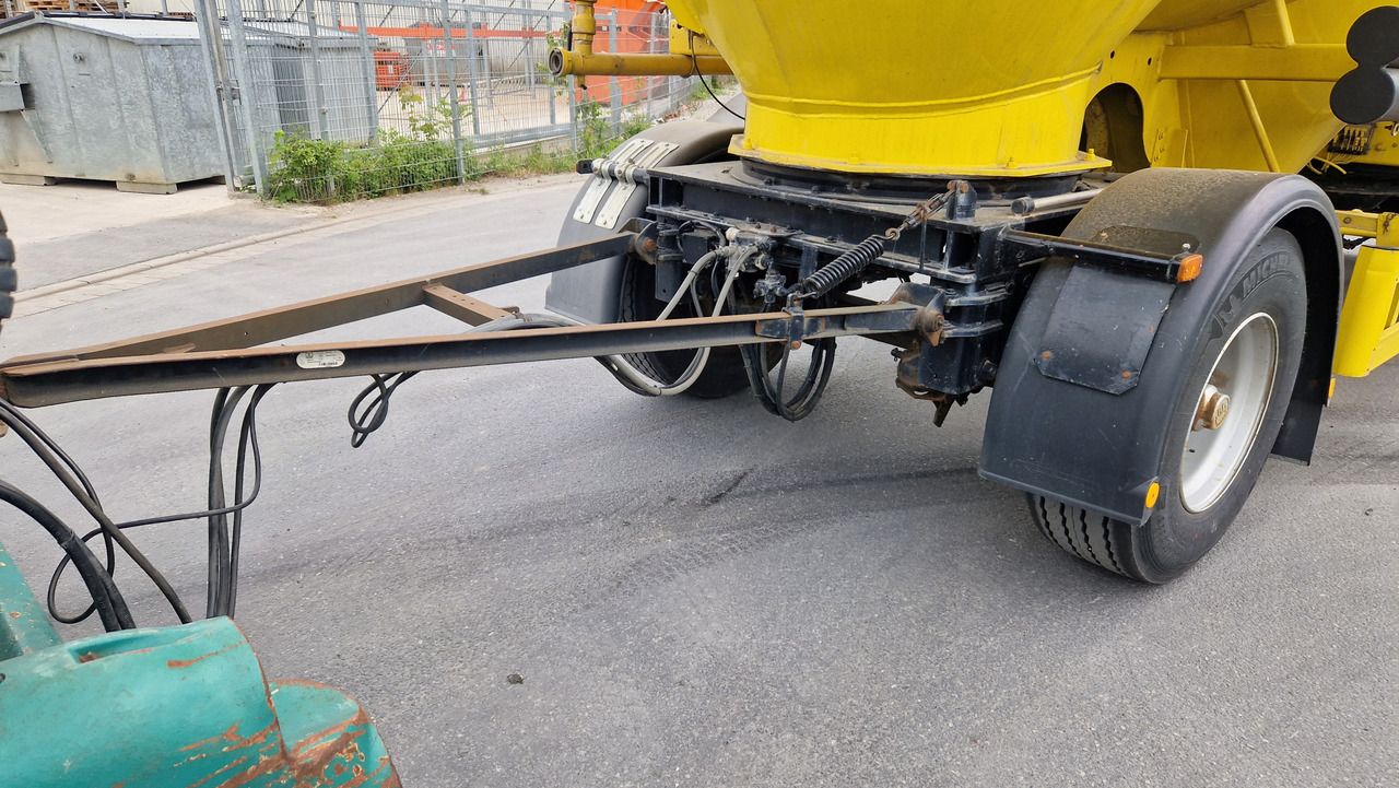 SPITZER SAPI 1832 Topzustand, einsatzbereit - Tank trailer: picture 3 SPITZER SAPI 1832 Topzustand, einsatzbereit - Tank trailer: picture 3