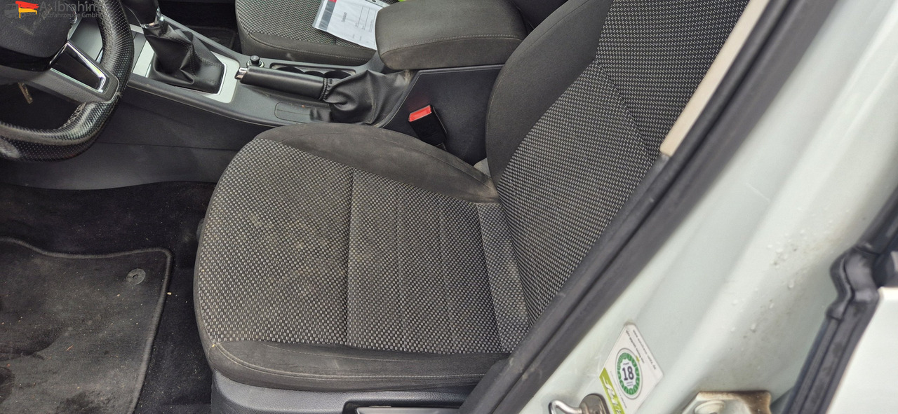 Skoda Octavia 2.0 TDI | 8-fach bereift - Car: picture 4 Skoda Octavia 2.0 TDI | 8-fach bereift - Car: picture 4