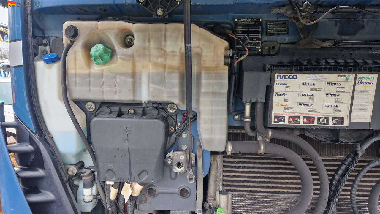 Iveco AS440T Lowdeck Stralis 450 Euro 6 deutsches Fahrzeug 1. Hand - Tractor unit: picture 4 Iveco AS440T Lowdeck Stralis 450 Euro 6 deutsches Fahrzeug 1. Hand - Tractor unit: picture 4