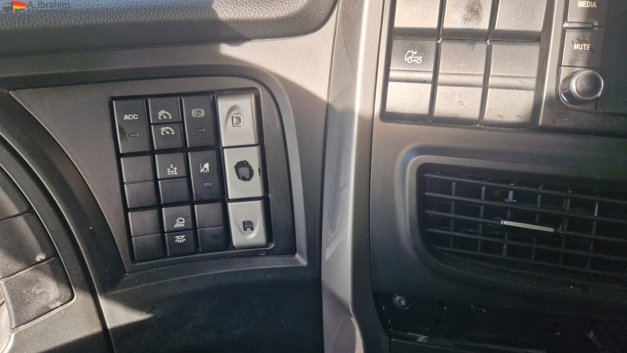 Iveco Stralis 460 Vollspoiler 3x vorhanden - Tractor unit: picture 2 Iveco Stralis 460 Vollspoiler 3x vorhanden - Tractor unit: picture 2