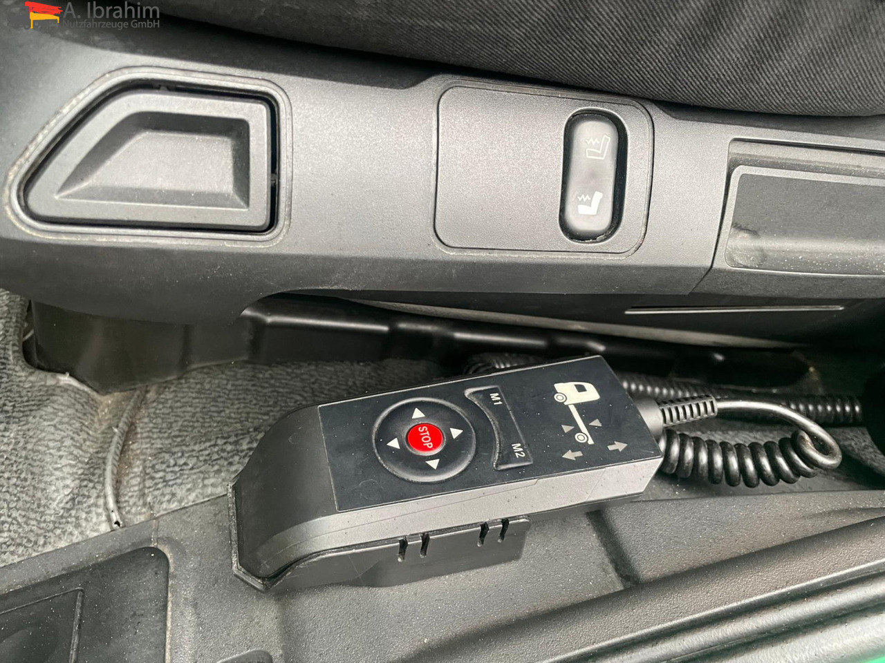 Mercedes-Benz 1836 Spoiler, Vollservice, Topzustand | Navigationsystem | Originalkilometer - Tractor unit: picture 3 Mercedes-Benz 1836 Spoiler, Vollservice, Topzustand | Navigationsystem | Originalkilometer - Tractor unit: picture 3