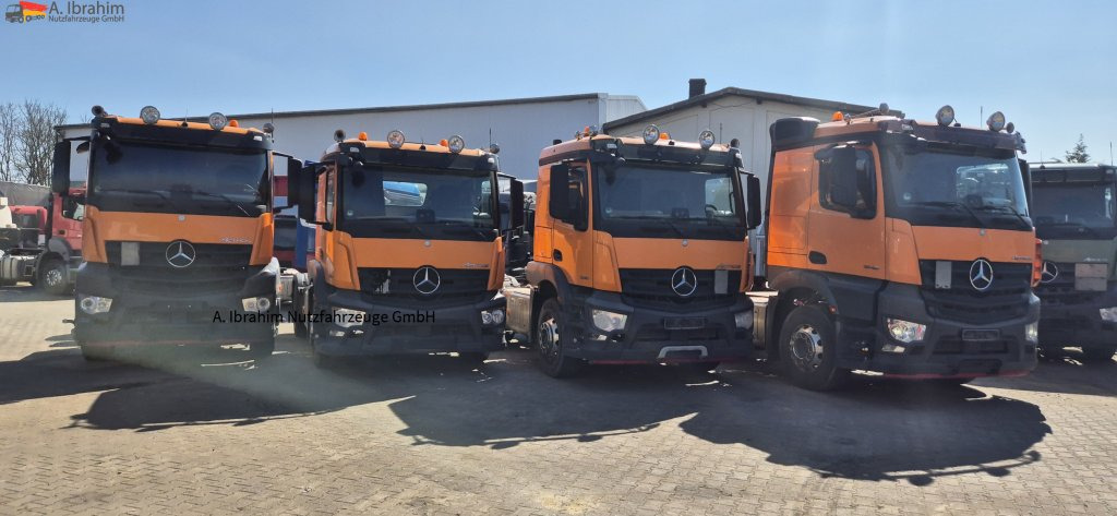 Mercedes-Benz 1840 3x 1840, 2x 1846 - Tractor unit: picture 1 Mercedes-Benz 1840 3x 1840, 2x 1846 - Tractor unit: picture 1