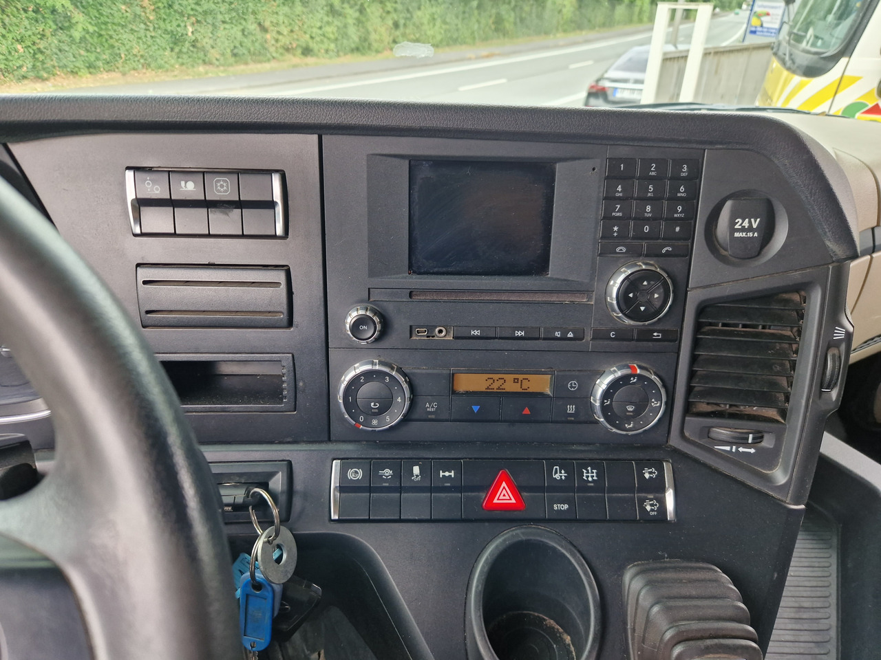 Mercedes-Benz 1843 Klima, Retarder, Topzustand, einsatzbereit Kipphydraulik - Tractor unit: picture 2 Mercedes-Benz 1843 Klima, Retarder, Topzustand, einsatzbereit Kipphydraulik - Tractor unit: picture 2