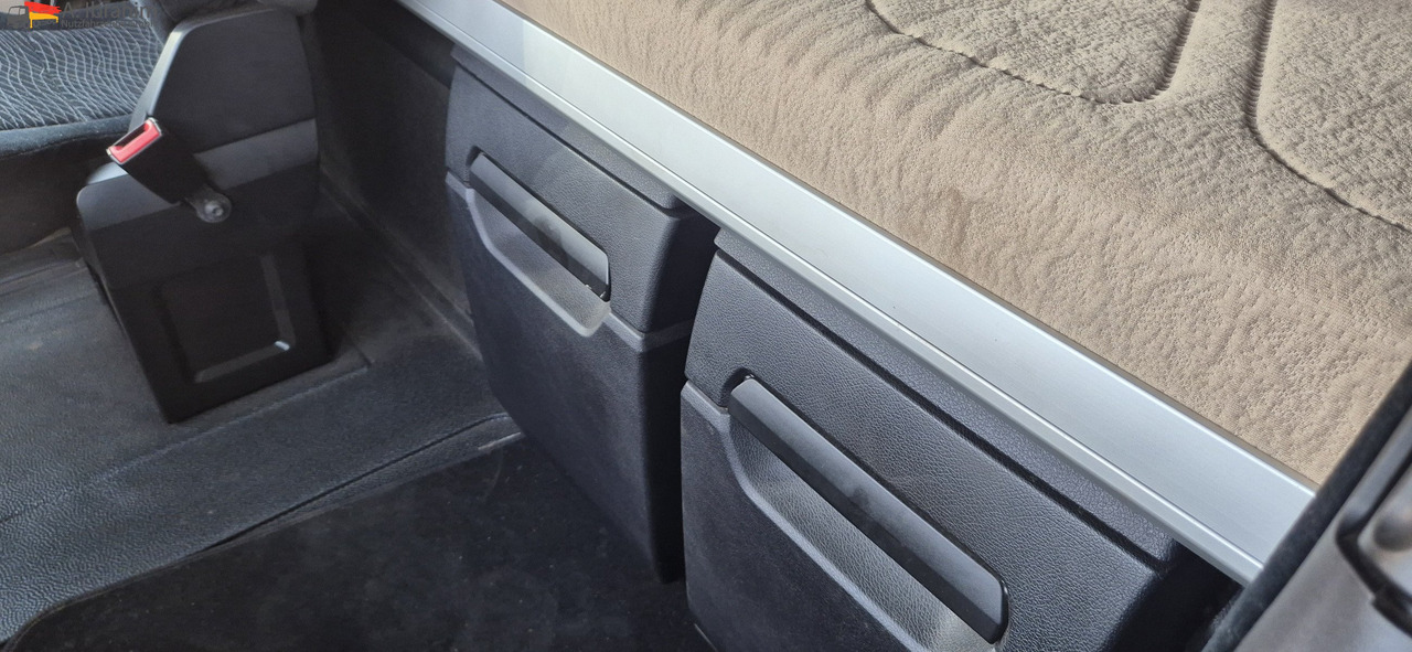 Mercedes-Benz DB 2853 4x4x2H Retarder - Tractor unit: picture 3 Mercedes-Benz DB 2853 4x4x2H Retarder - Tractor unit: picture 3