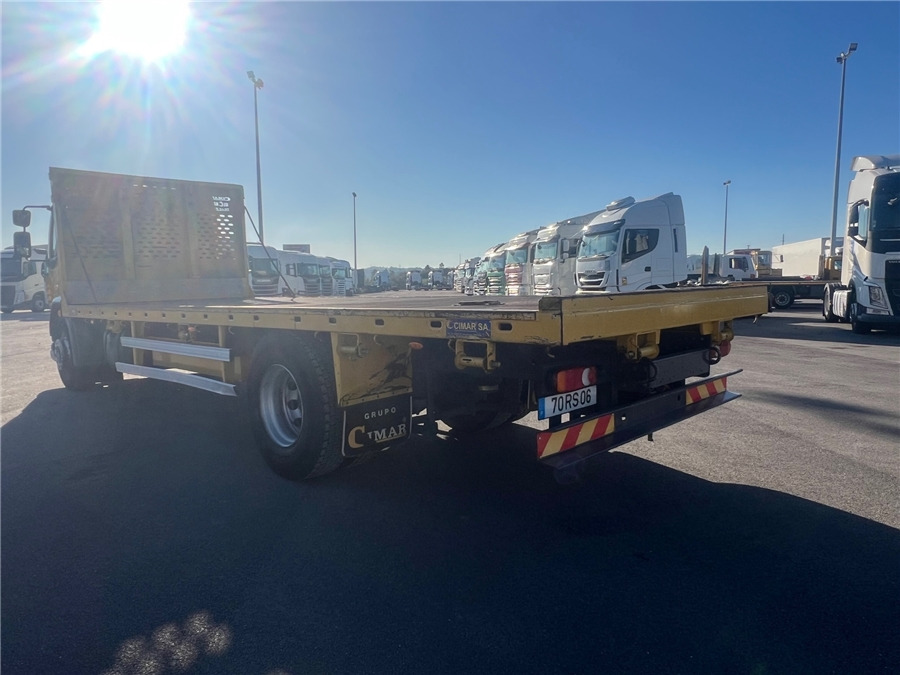 Dropside/ Flatbed truck DAF LF 310: picture 6 Dropside/ Flatbed truck DAF LF 310: picture 6