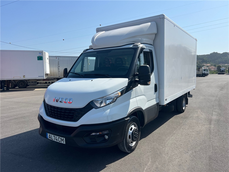 Iveco 35C16H - Box truck: picture 1 Iveco 35C16H - Box truck: picture 1