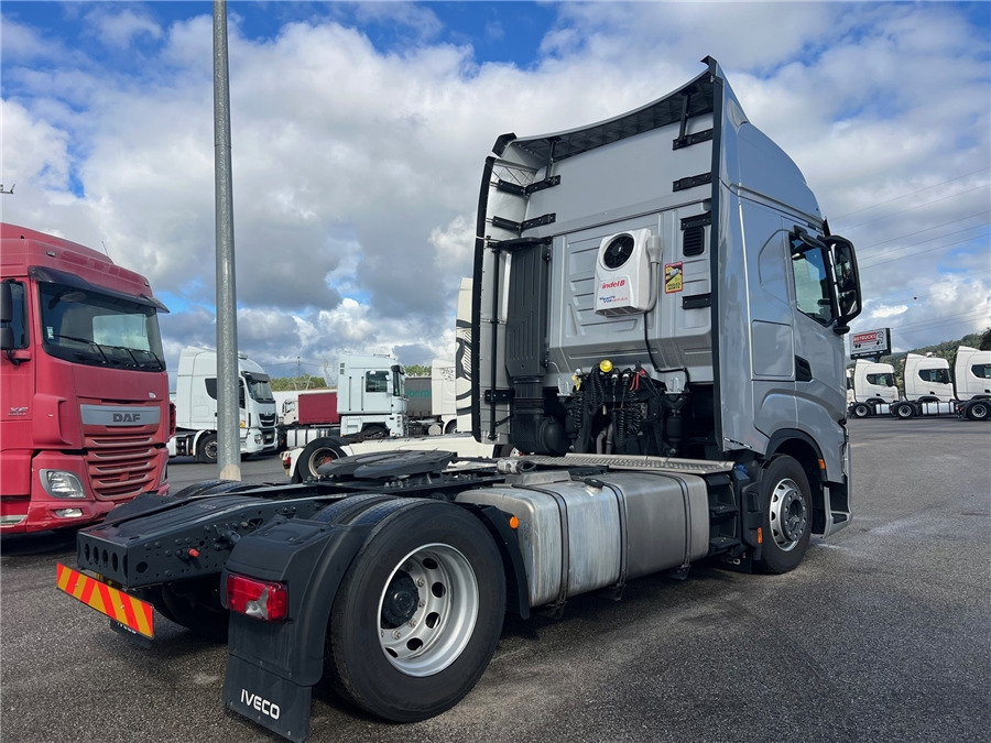 Iveco S-WAY 500 - Tractor unit: picture 4 Iveco S-WAY 500 - Tractor unit: picture 4