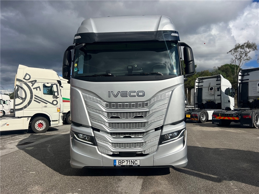 Iveco S-WAY 500 - Tractor unit: picture 2 Iveco S-WAY 500 - Tractor unit: picture 2