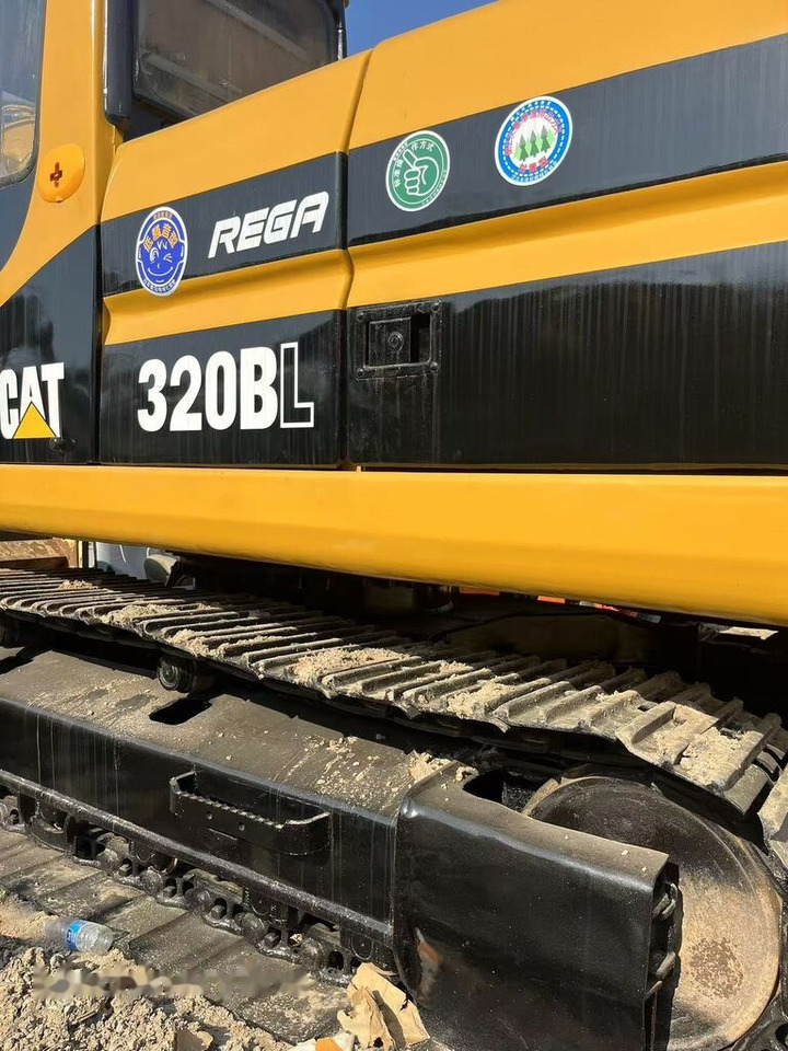 Crawler excavator Caterpillar 320BL: picture 6