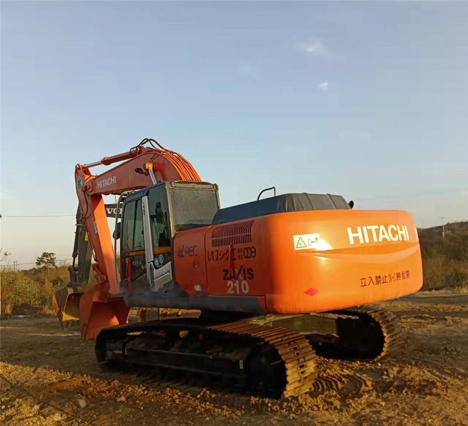 Hitachi 210-3 - Crawler excavator: picture 3 Hitachi 210-3 - Crawler excavator: picture 3