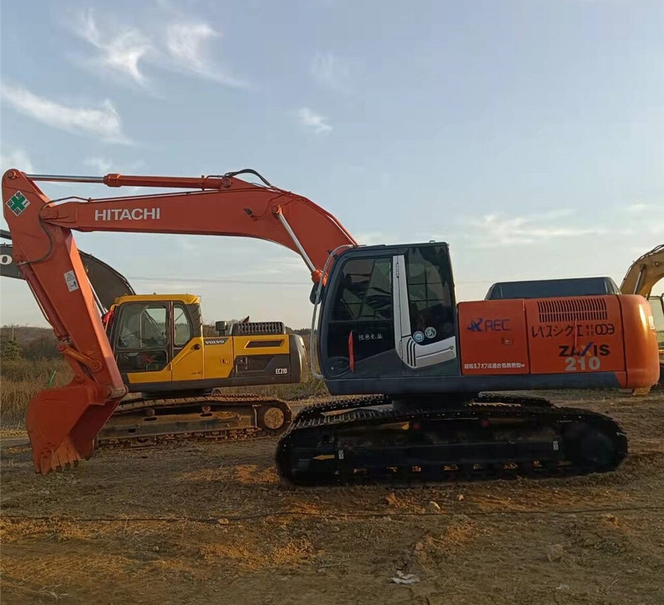 Hitachi 210-3 - Crawler excavator: picture 1 Hitachi 210-3 - Crawler excavator: picture 1