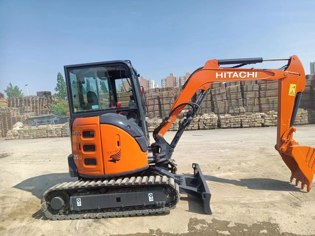 Hitachi ZX35-5A - Mini excavator: picture 2 Hitachi ZX35-5A - Mini excavator: picture 2