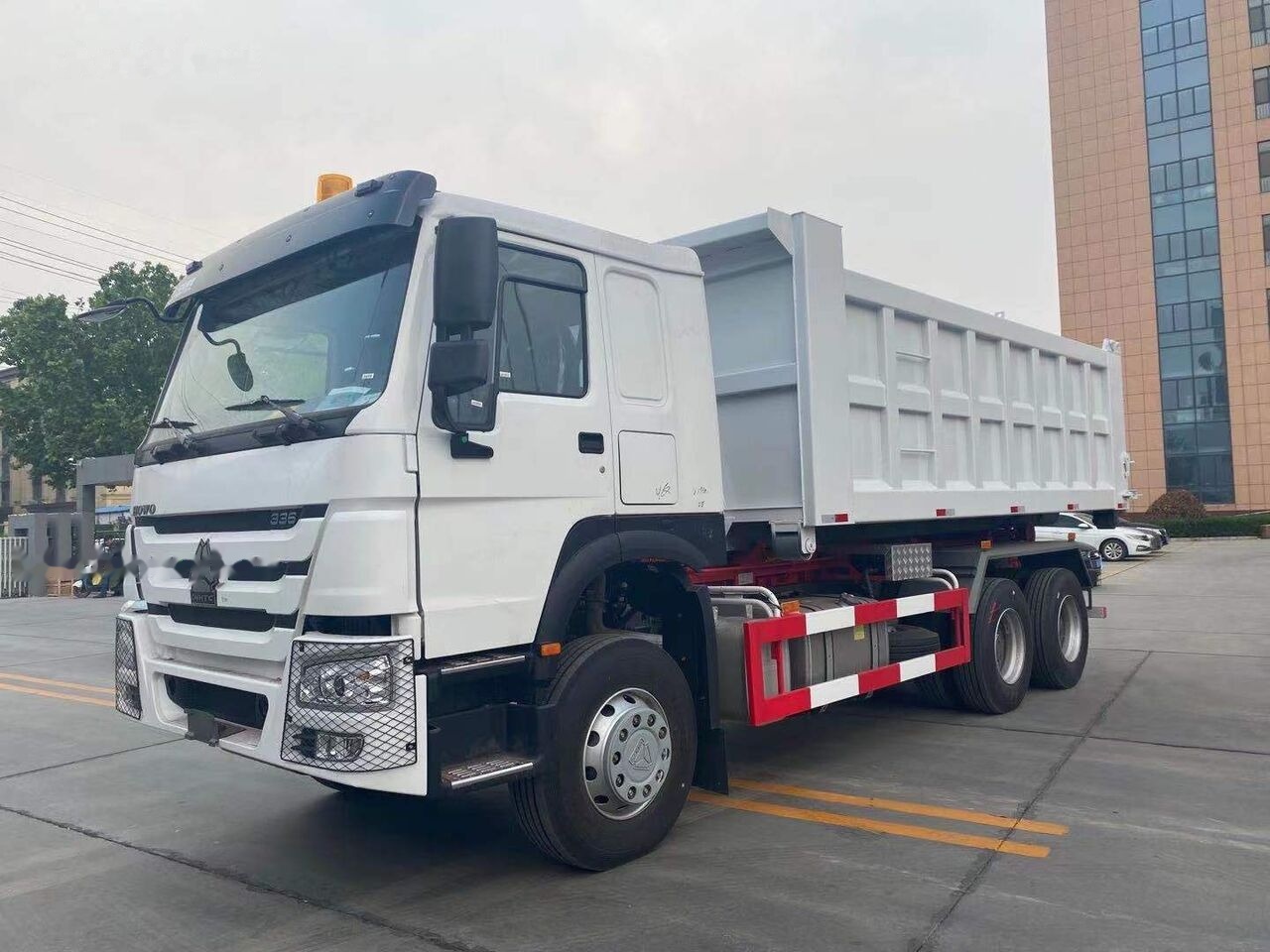 Howo 371 - Tipper: picture 5 Howo 371 - Tipper: picture 5