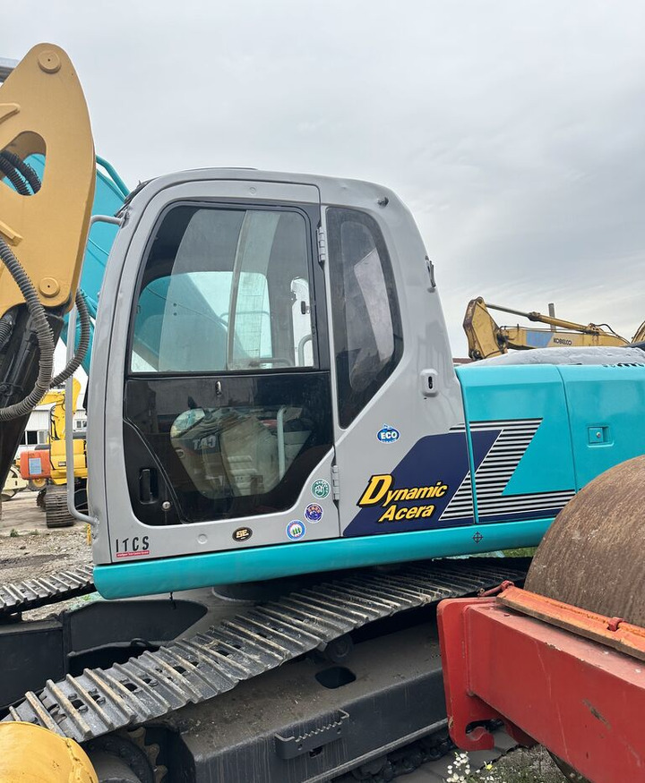 Kobelco SK200 - Crawler excavator: picture 3 Kobelco SK200 - Crawler excavator: picture 3