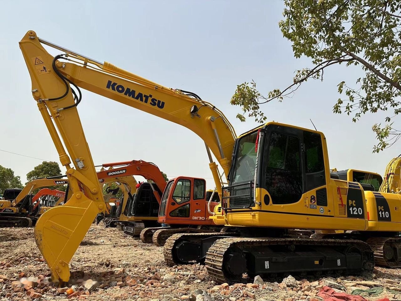 Komatsu PC120-8 - Crawler excavator: picture 4 Komatsu PC120-8 - Crawler excavator: picture 4