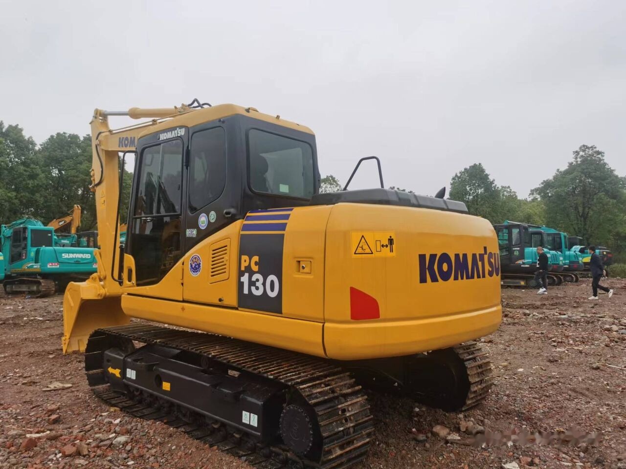 Komatsu PC130 - Crawler excavator: picture 2 Komatsu PC130 - Crawler excavator: picture 2