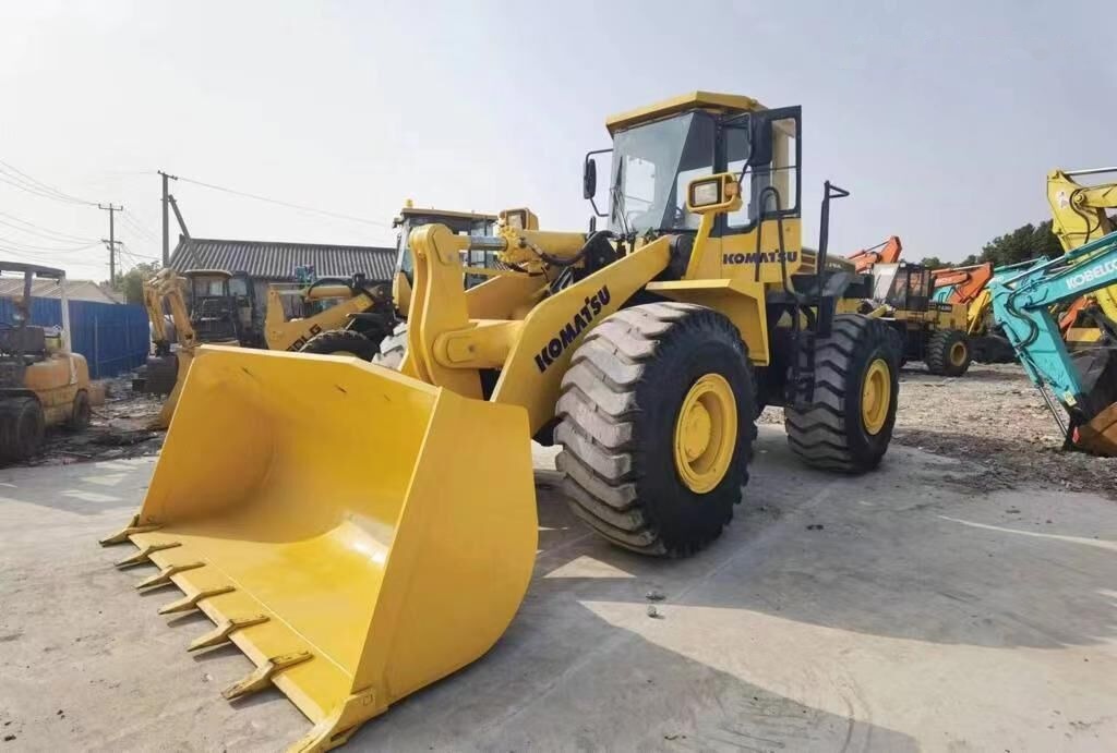Komatsu WA470-3 - Wheel loader: picture 5 Komatsu WA470-3 - Wheel loader: picture 5
