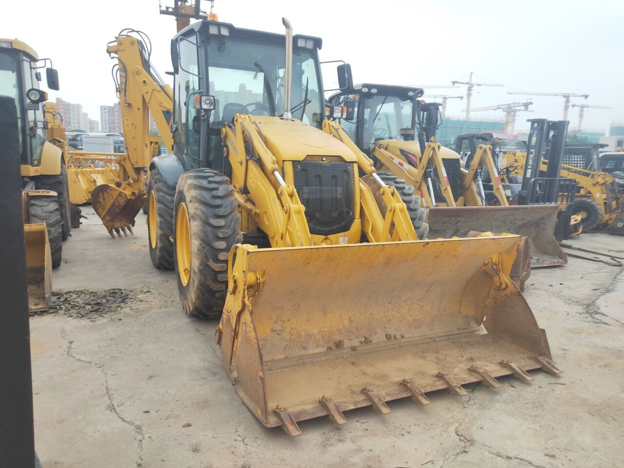 LiuGong CLG777 - Backhoe loader: picture 4 LiuGong CLG777 - Backhoe loader: picture 4