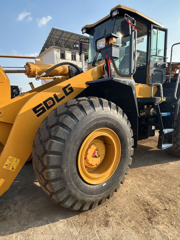SDLG L956F - Wheel loader: picture 2 SDLG L956F - Wheel loader: picture 2