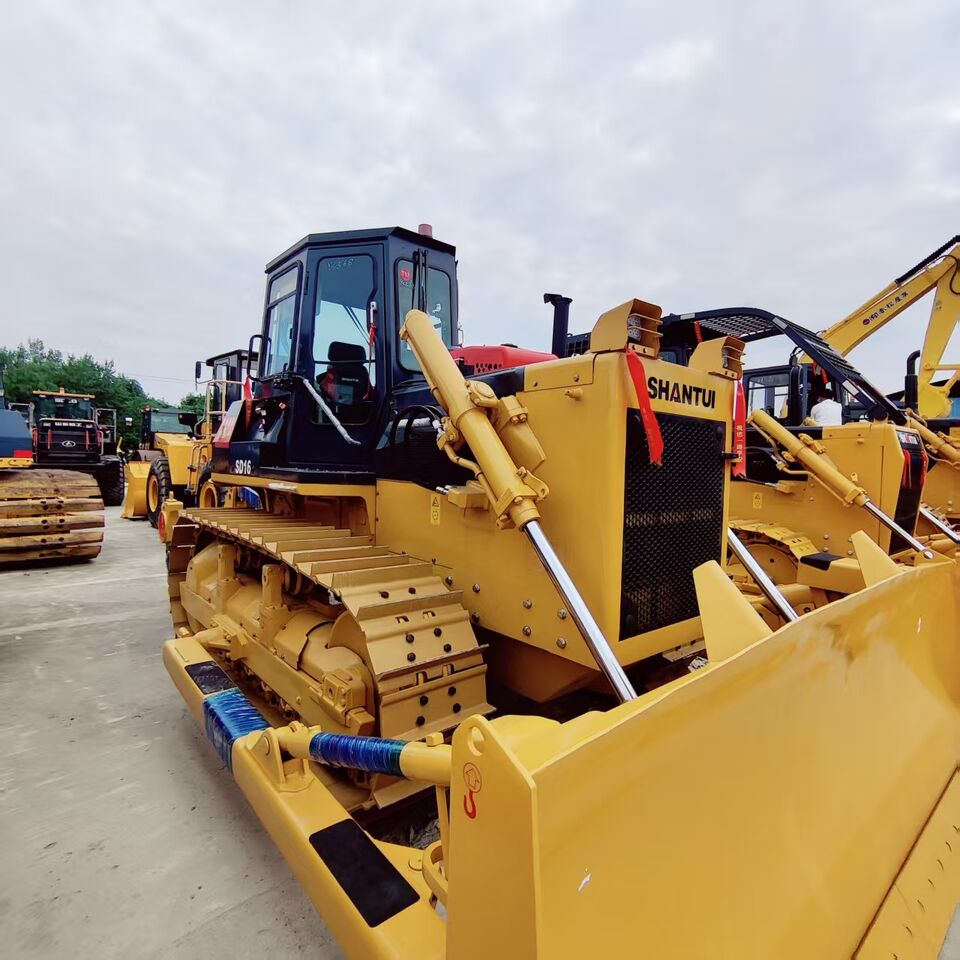 Shantui SD16 - Bulldozer: picture 5 Shantui SD16 - Bulldozer: picture 5