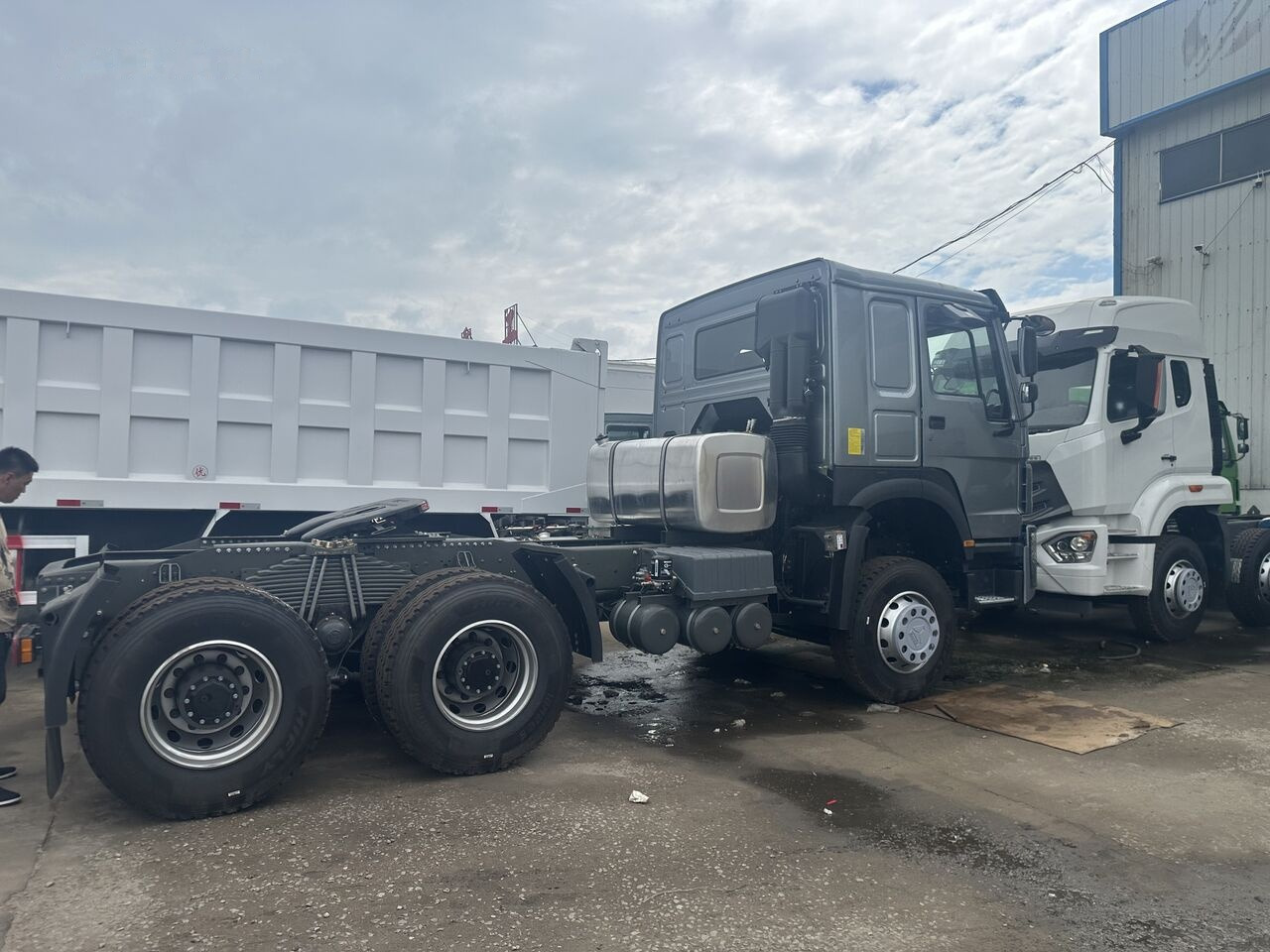 Howo - Tractor unit: picture 1 Howo - Tractor unit: picture 1