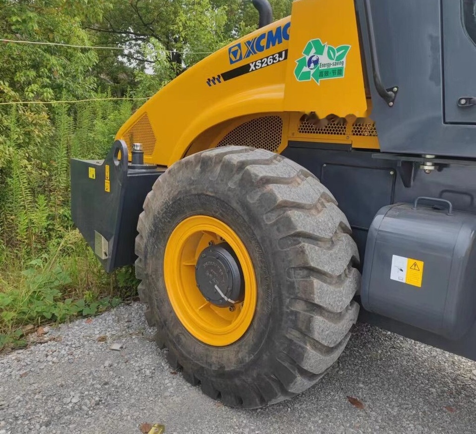 XCMG XS263J - Compactor: picture 2 XCMG XS263J - Compactor: picture 2