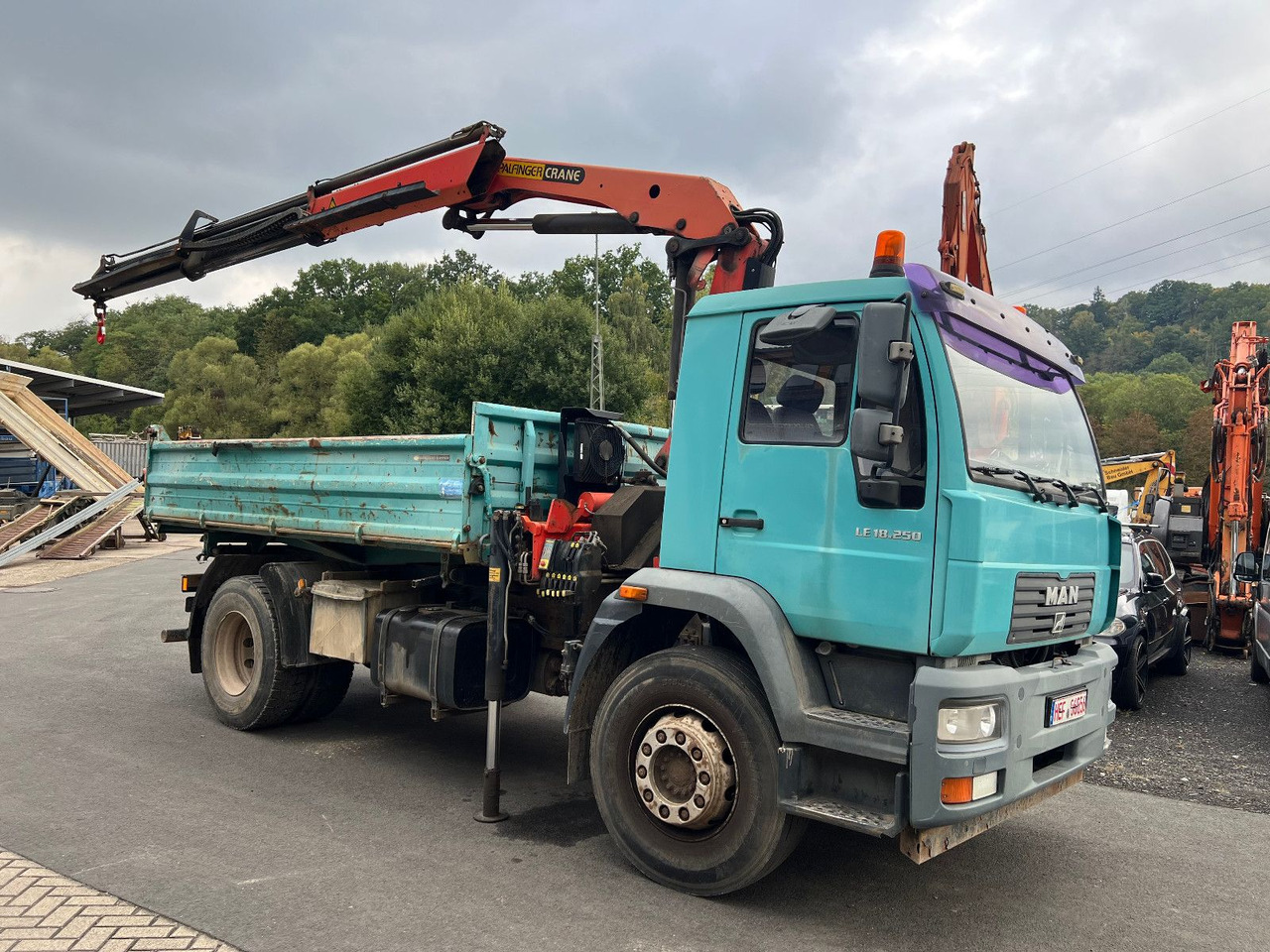 MAN 18.250 Palfinger 11502 - Tipper, Crane truck: picture 4 MAN 18.250 Palfinger 11502 - Tipper, Crane truck: picture 4