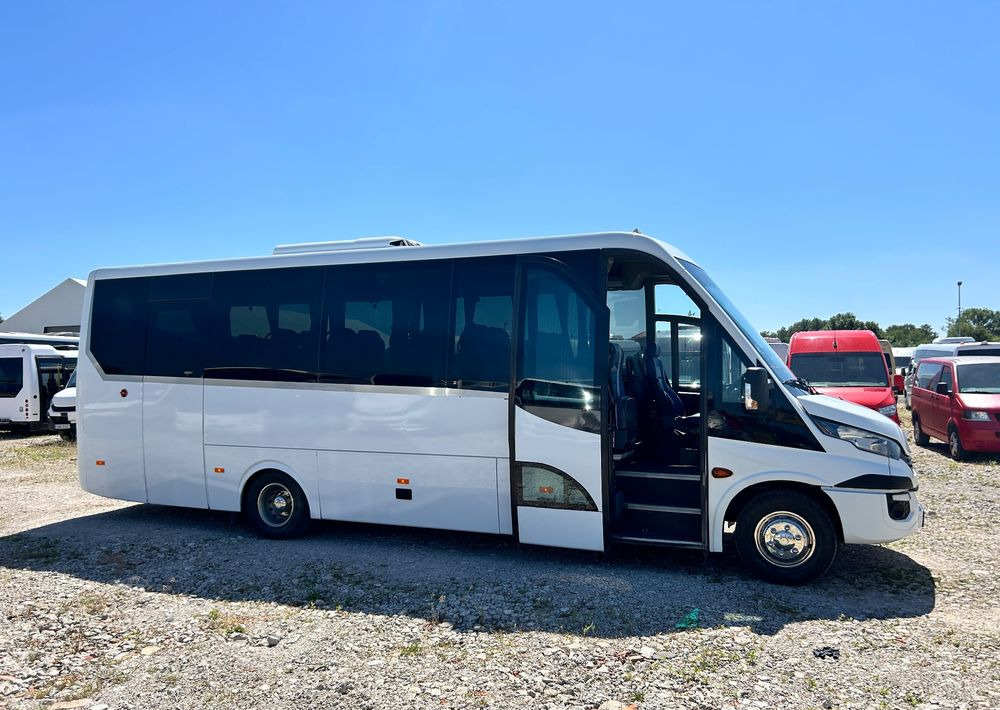 Iveco Daily - Minibus, Passenger van: picture 3 Iveco Daily - Minibus, Passenger van: picture 3