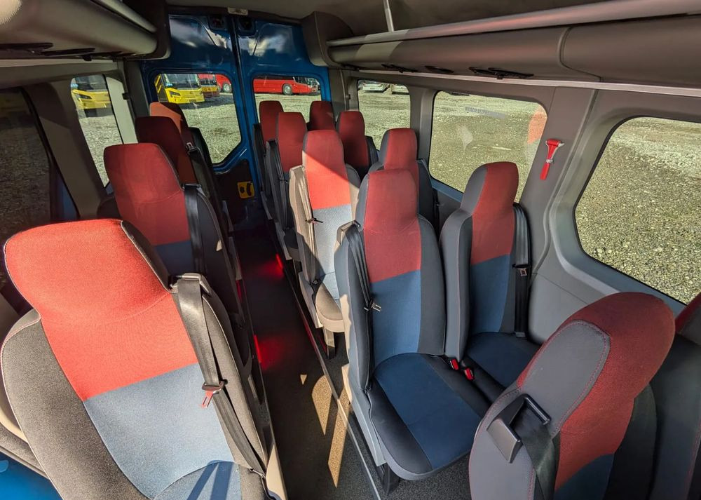 Minibus, Passenger van Renault Master: picture 15