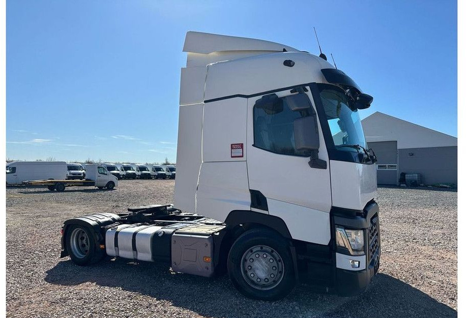 Renault T440 - Tractor unit: picture 3 Renault T440 - Tractor unit: picture 3
