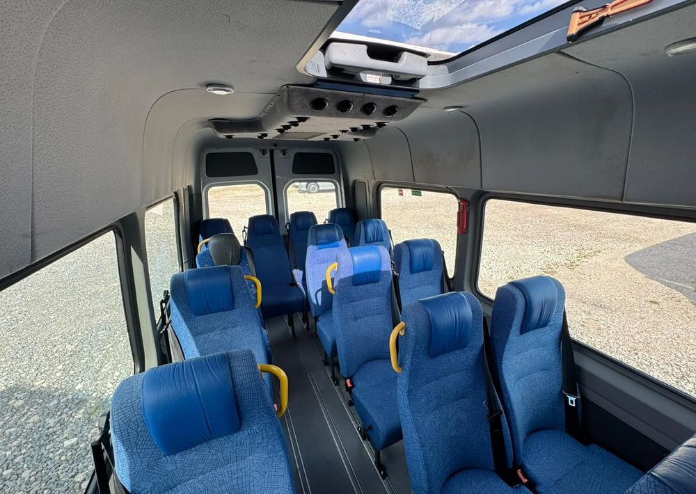 Volkswagen Crafter - Minibus, Passenger van: picture 5 Volkswagen Crafter - Minibus, Passenger van: picture 5