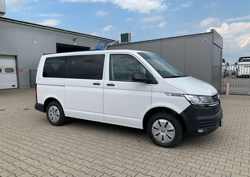 Volkswagen Transporter - Minibus, Passenger van: picture 3 Volkswagen Transporter - Minibus, Passenger van: picture 3