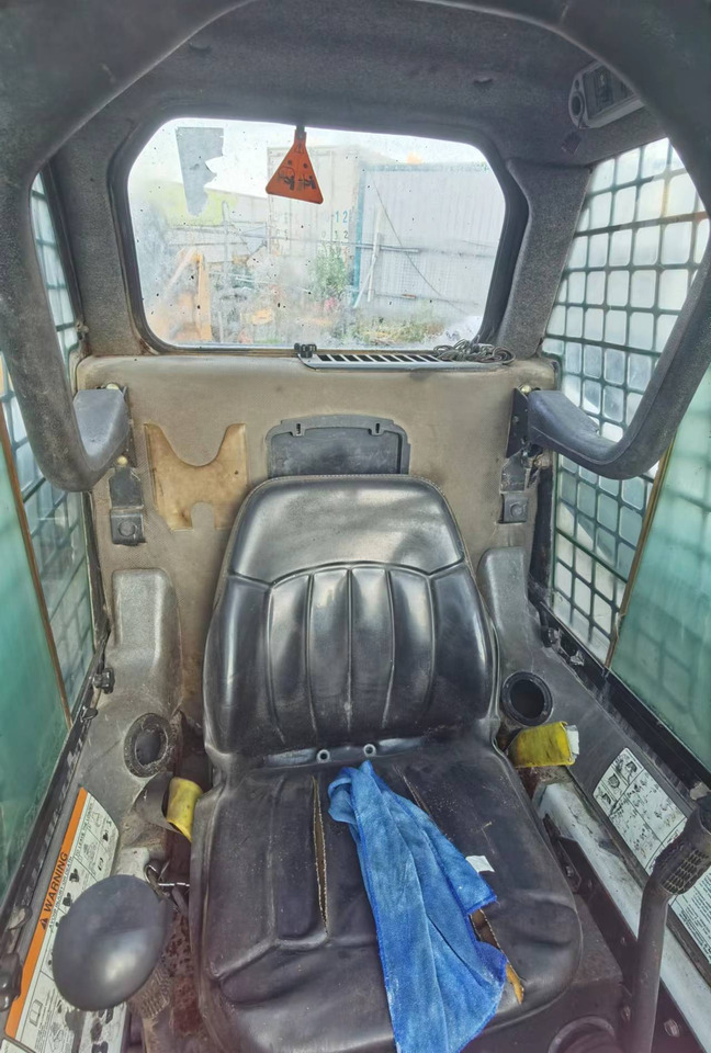 BOBCAT s160 - Skid steer loader: picture 4 BOBCAT s160 - Skid steer loader: picture 4