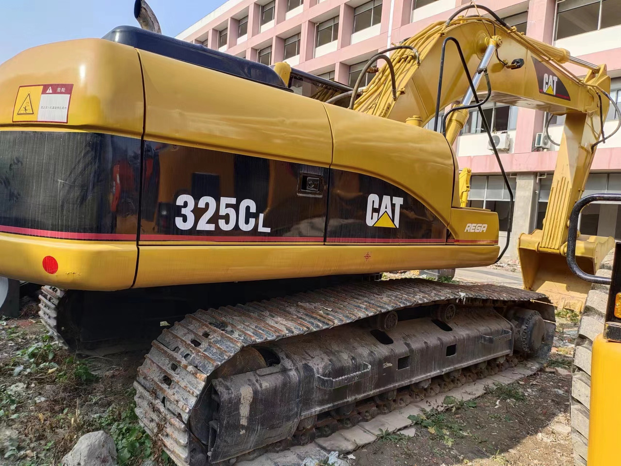 CAT 325CL - Crawler excavator: picture 1 CAT 325CL - Crawler excavator: picture 1